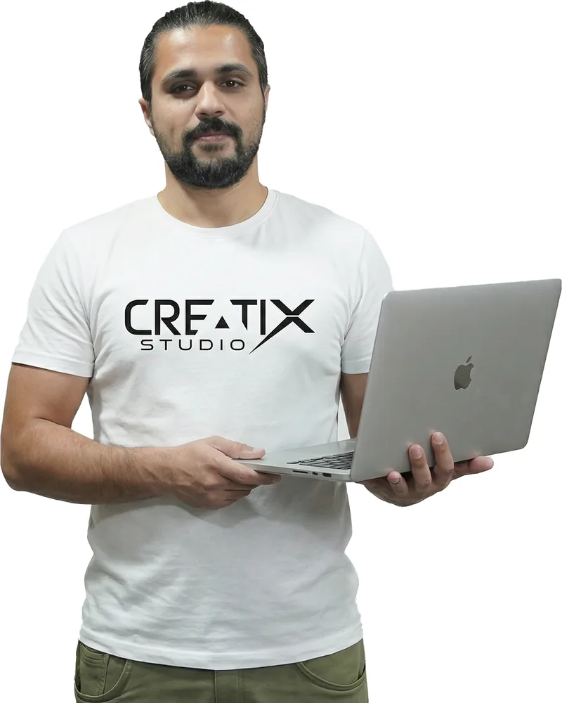 Younes Cherif, développeur web chez Creatix Studio